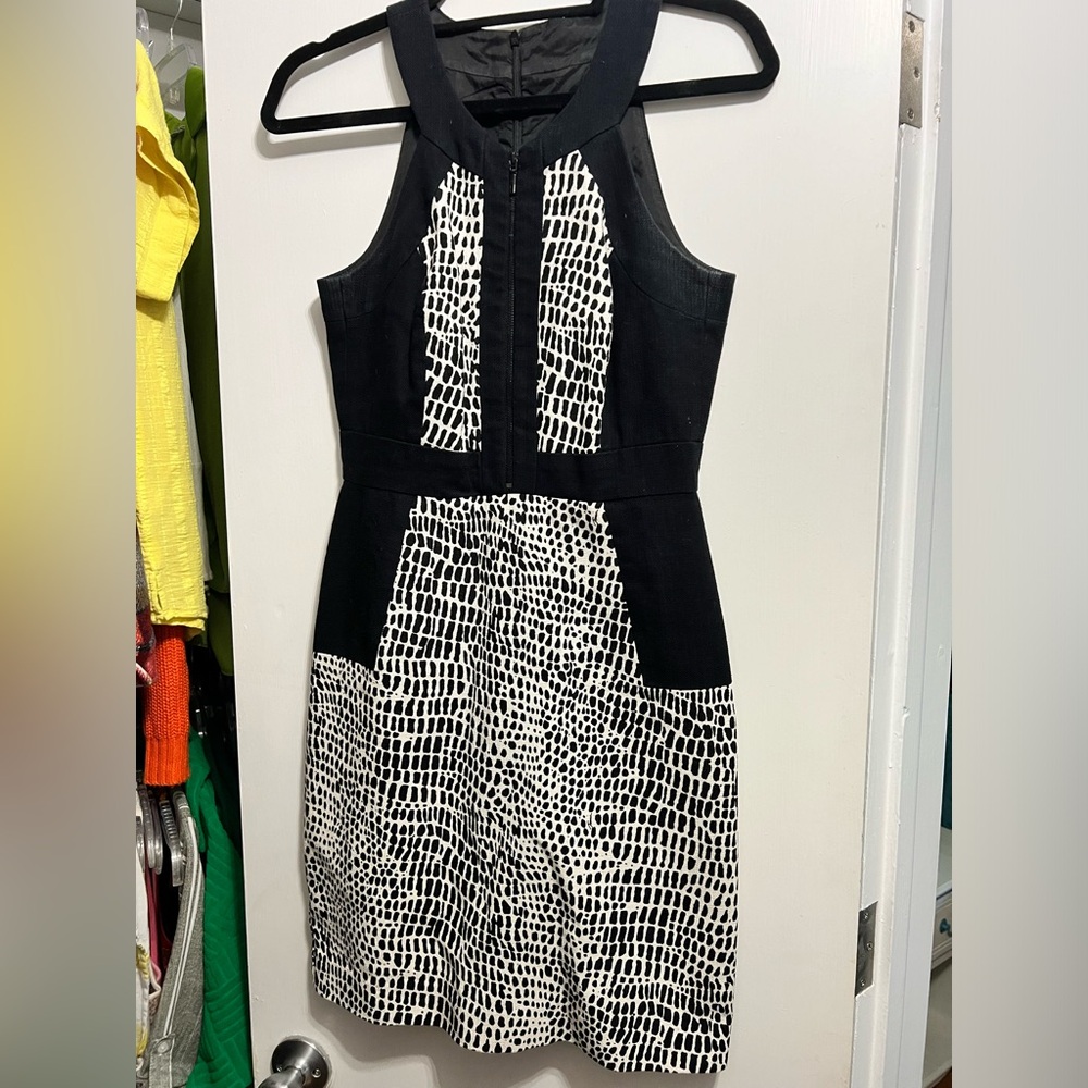 Trina Turk Women’s Pencil Dress Black & White Size 2